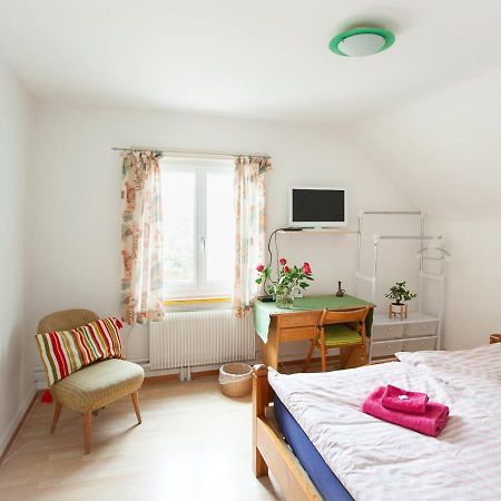 Bed and Breakfast Bed&Breakfast Pinocchio Seuzach Экстерьер фото